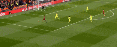 罗伯逊射门2.gif