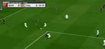 梅西中柱1.gif