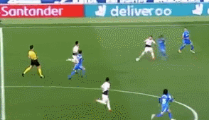 武磊冲刺.gif
