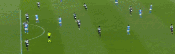 米利克错失6.gif