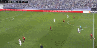 52，本泽马.gif