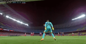 42，梅西2.gif