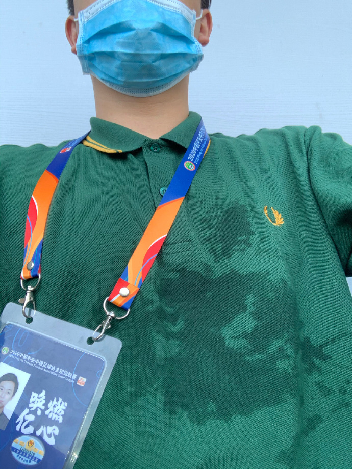 记者晒照.jpg