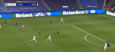 73 姆巴佩禁区内小角度打门.gif