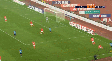 13 龙东飞机.gif