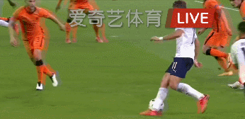 巴雷拉1-0 4.gif