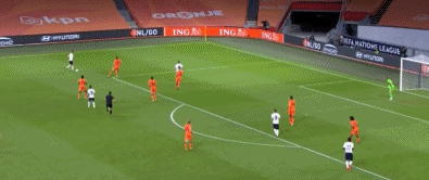 因西涅远射2.gif