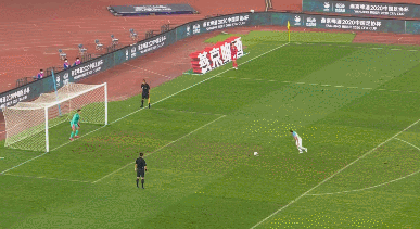 卢琳.gif