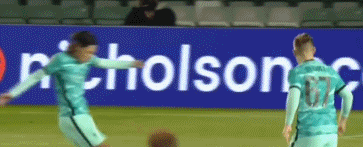 南野2-0.gif