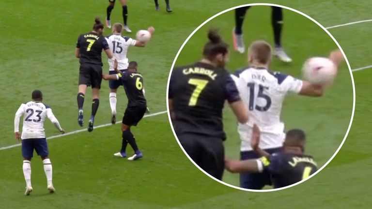 skysports-andy-carroll-eric-dier_5110902.jpg