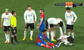 王皓染红2.gif