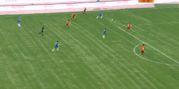 1，博拉尼奥斯.gif