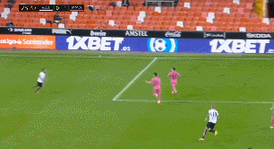 巴斯手球1.gif