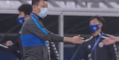 崔康熙.gif