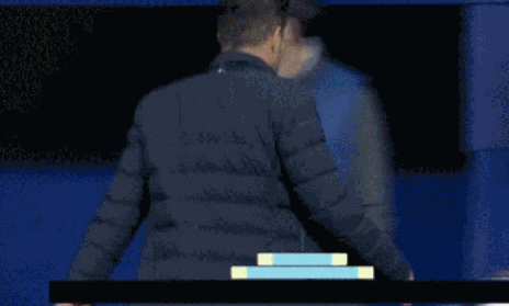 西蒙尼.gif