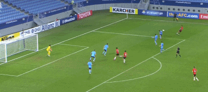 a奥斯卡迎球79分钟.gif