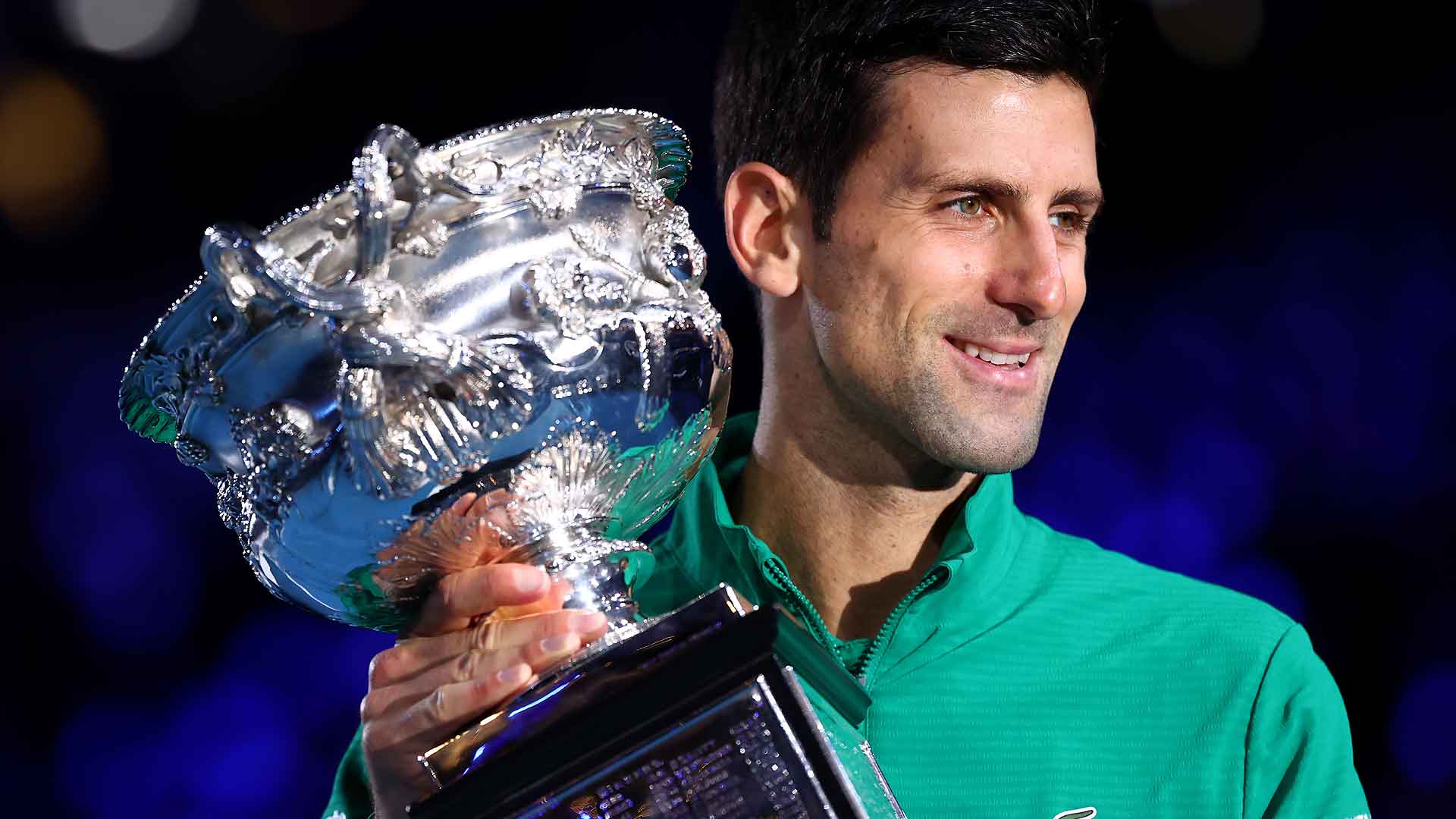 djokovic-australian-open-2020-final-trophy.jpg