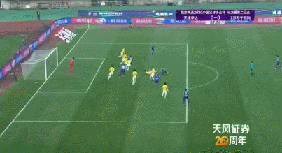 68 门线解围.gif