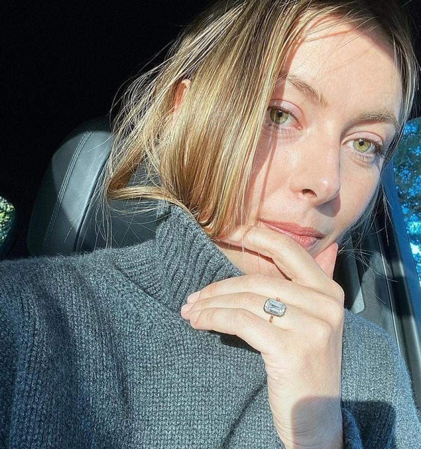 maria-sharapova-got-a-400000-engagement-ring.jpg