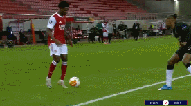 87 奥巴梅扬回放.gif