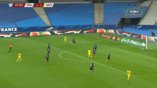 69 麦科连科 手球.gif