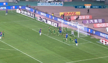 43 莫雷诺中楣.gif