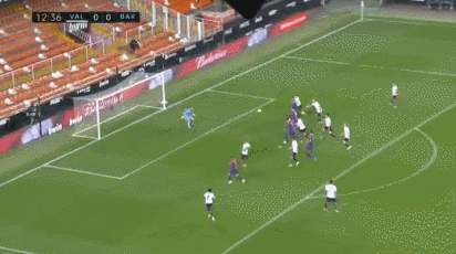 12 梅西 阿劳霍.gif