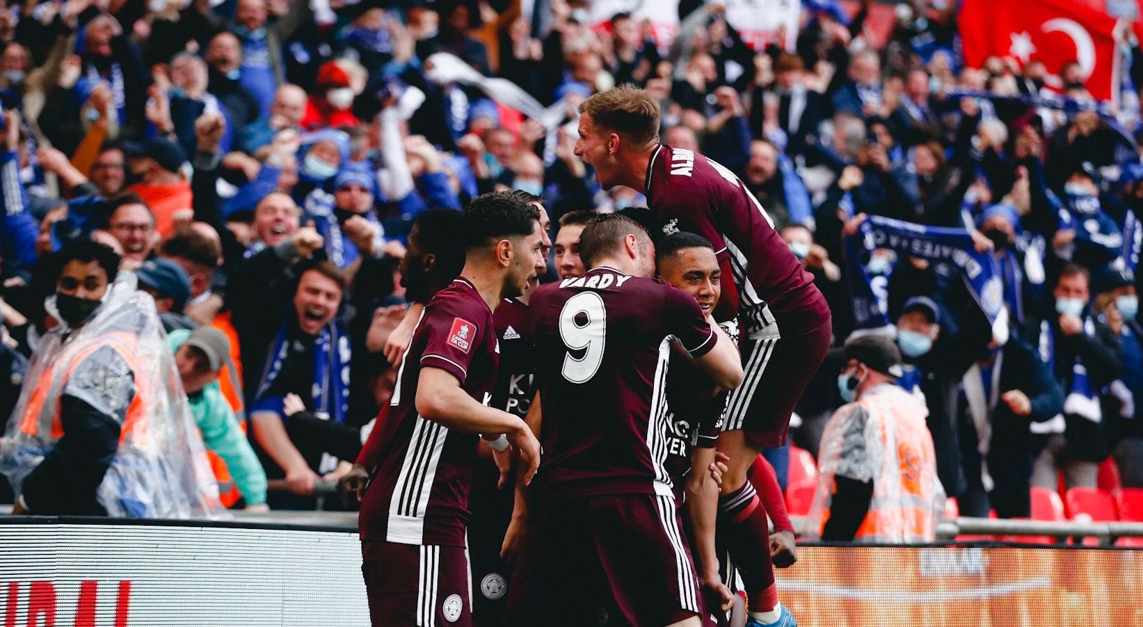 20210516080938084.jpg E1cugmHXMAE2QPN.jpg