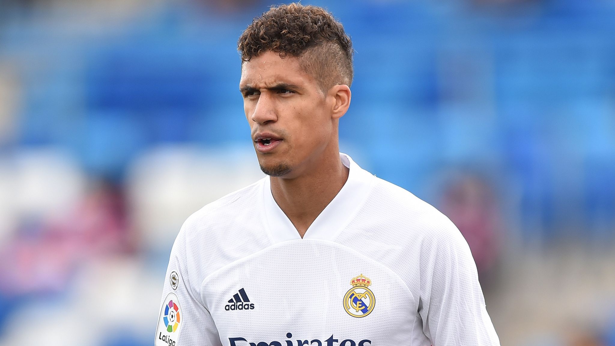 skysports-raphael-varane-real-madrid_5445086.jpg