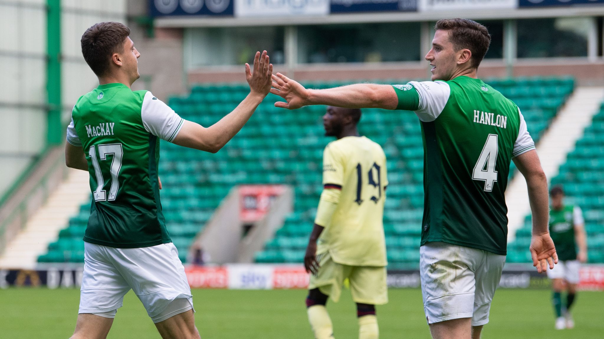 skysports-daniel-mackay-hibernian_5446413.jpg