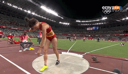 女子全能铅球.gif