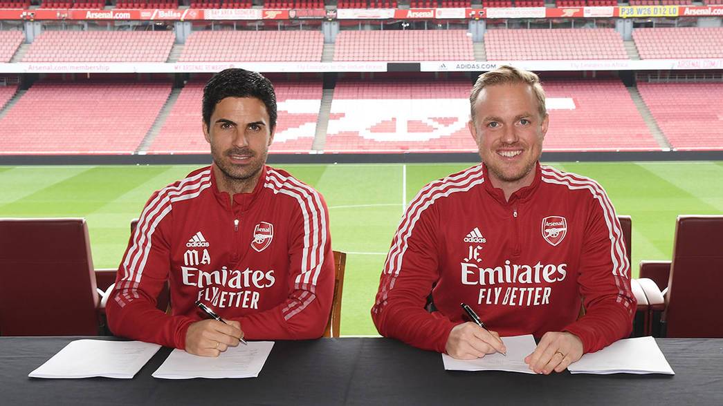 Arteta-Eidevall-contract.jpg