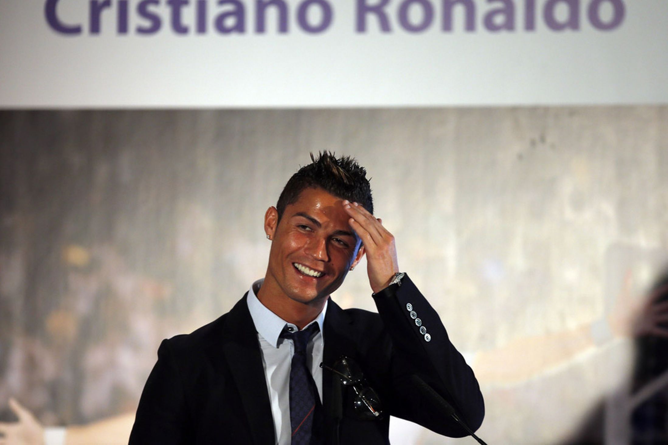 c罗:曼联已是过去时 未来5年都是皇马人(图)