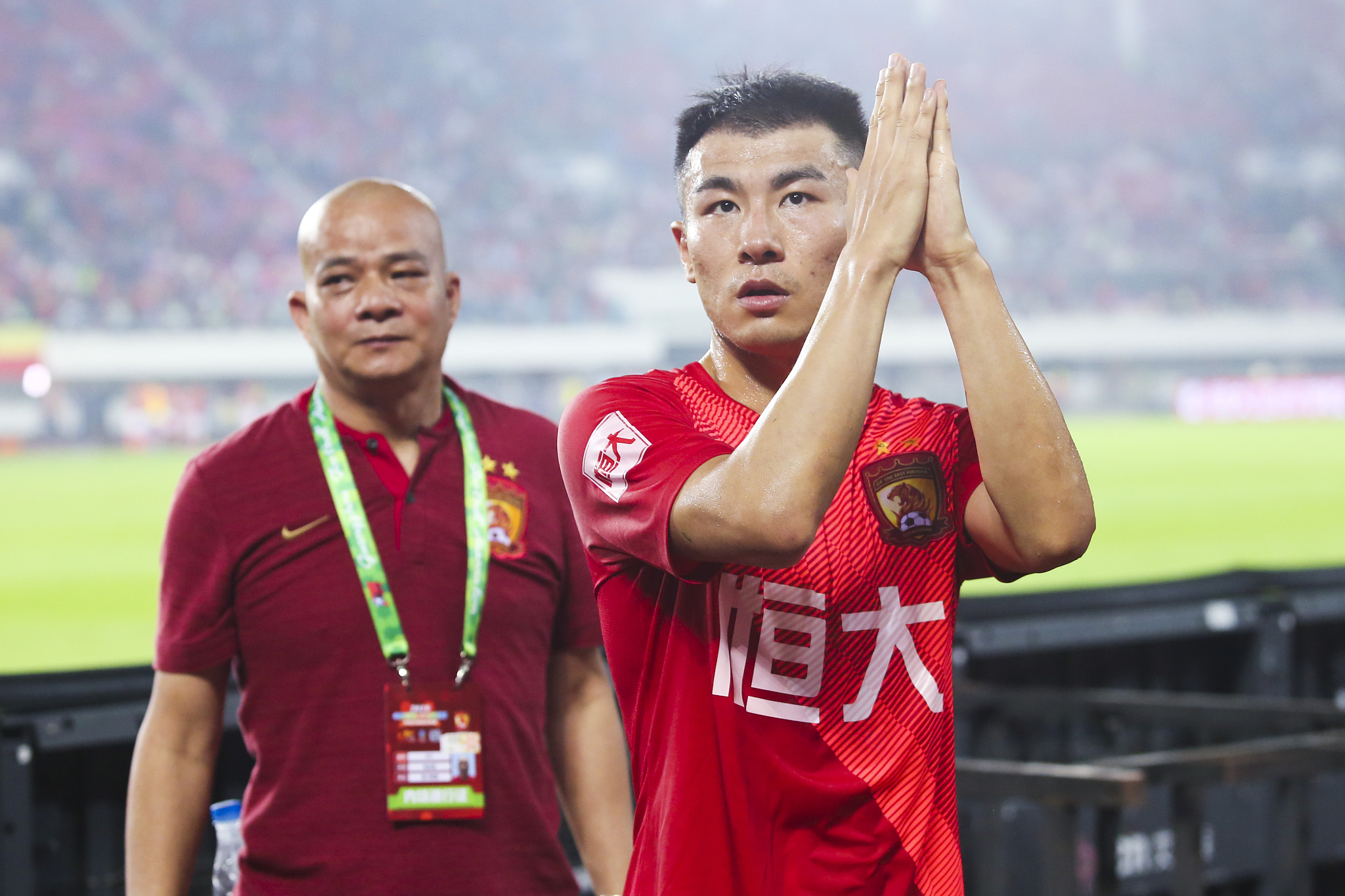 据大连新闻传媒集团旗下《足球大连》报道,于汉超将加盟深圳佳兆业