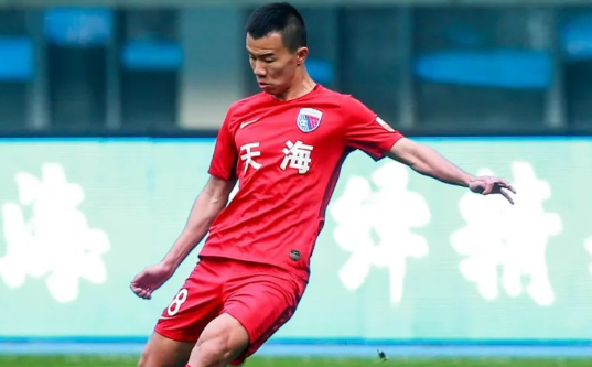 再获强援足球报天海旧将孙可即将加盟深足