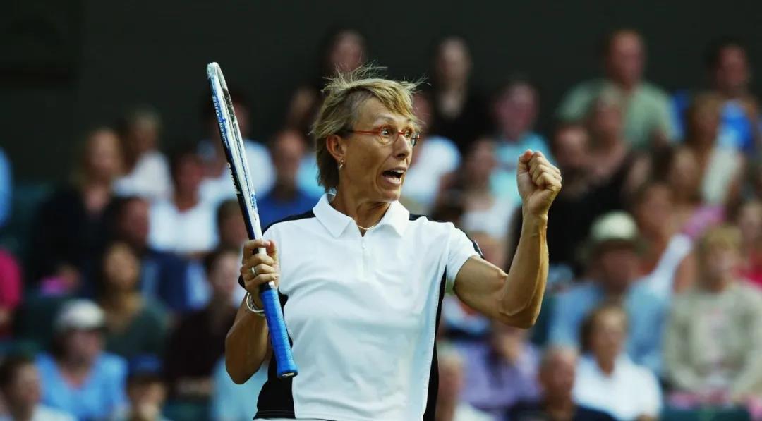 导语:温网专栏 | 难忘瞬间:2003年纳芙拉蒂诺娃创造历史