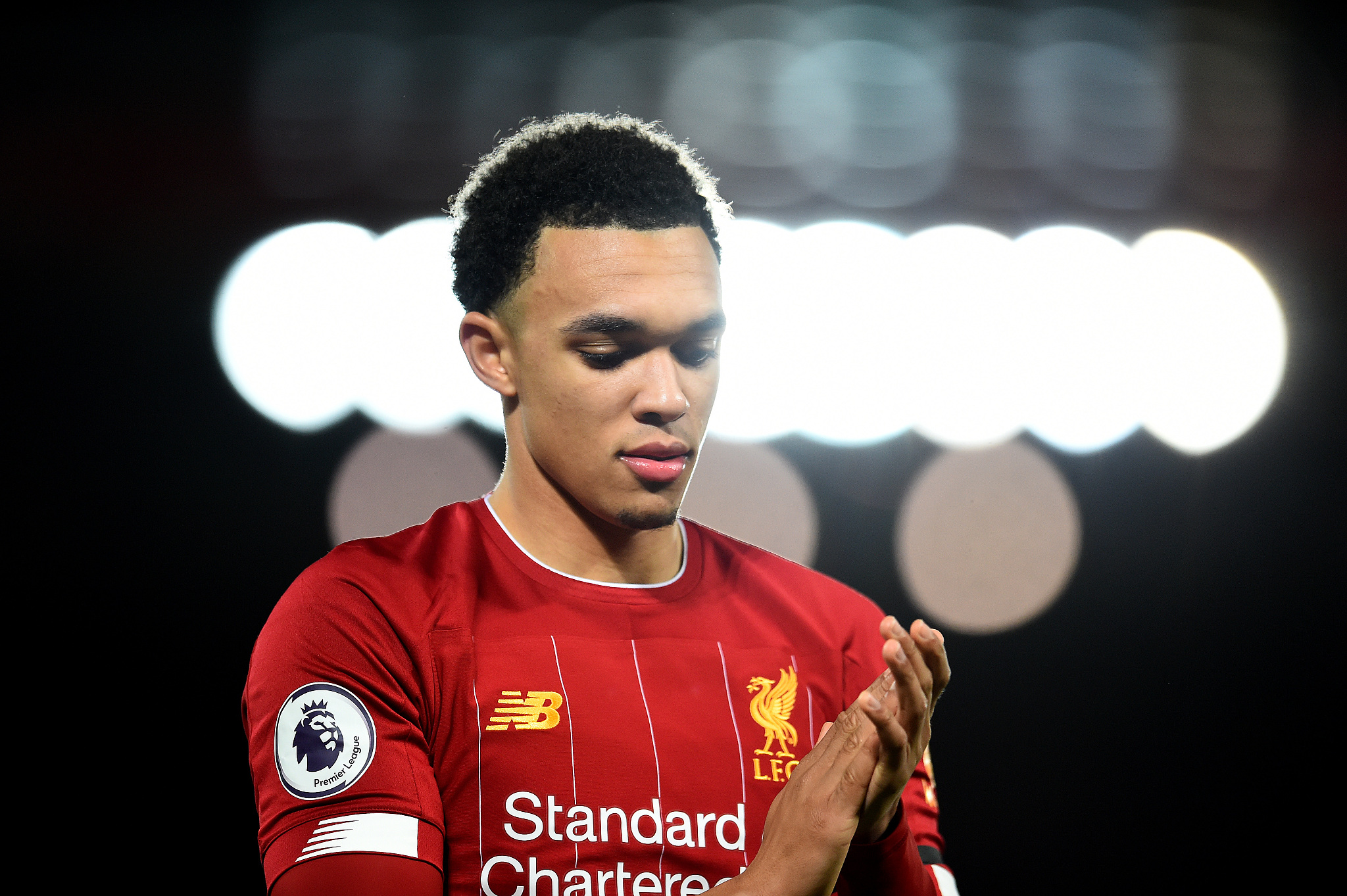 在本赛季的英超最佳年轻球员评选中,阿诺德击败了格拉利什,芒特,普利